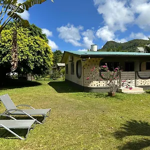  Chalet 88 Days Self Catering Holidays &